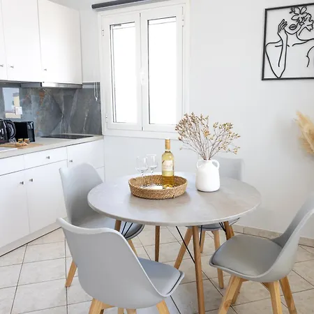 Your Destination דירה *